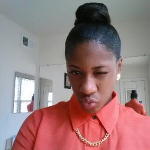 Meet your Posher, Kelly